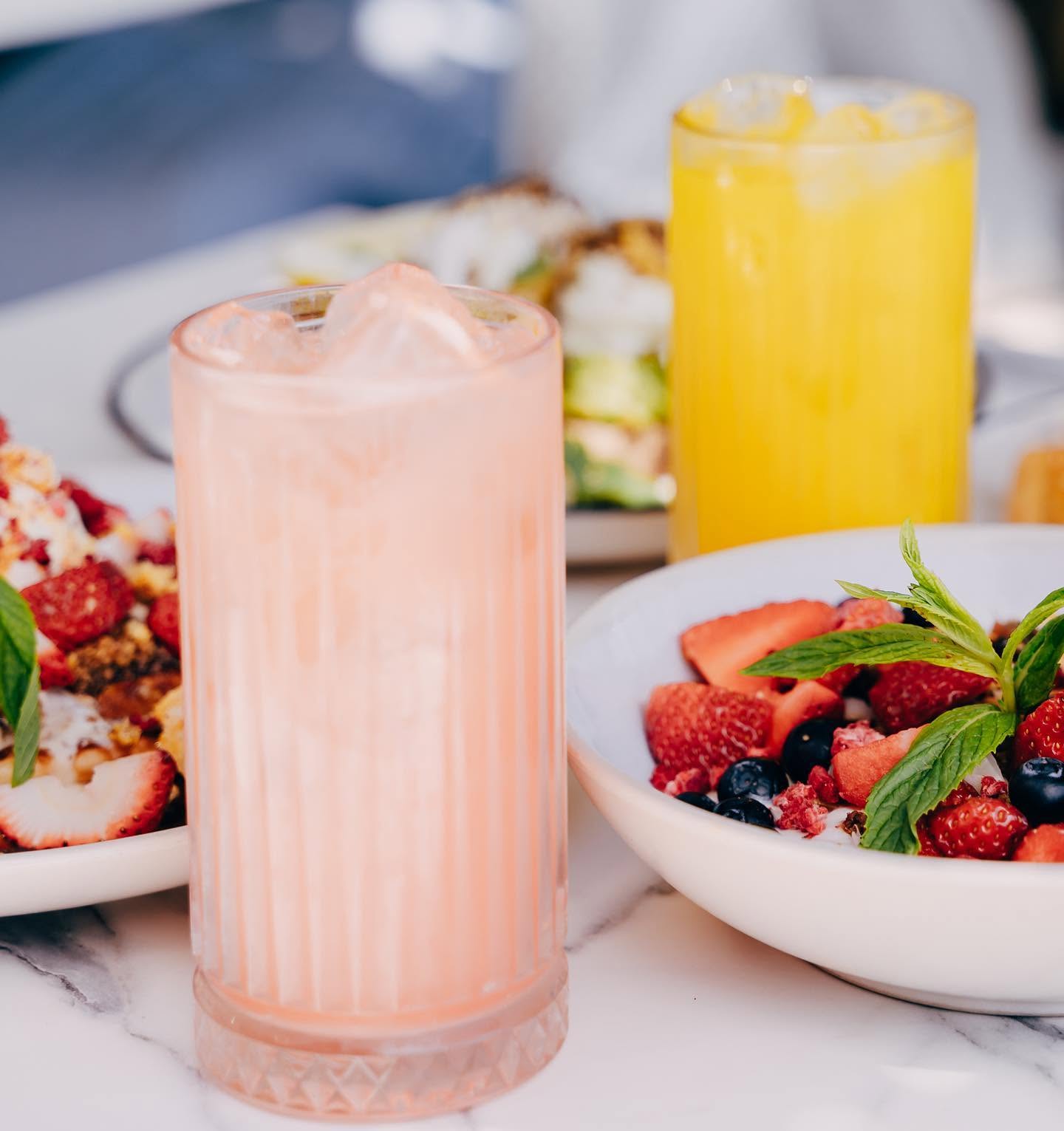 Berry breakfast bowls
